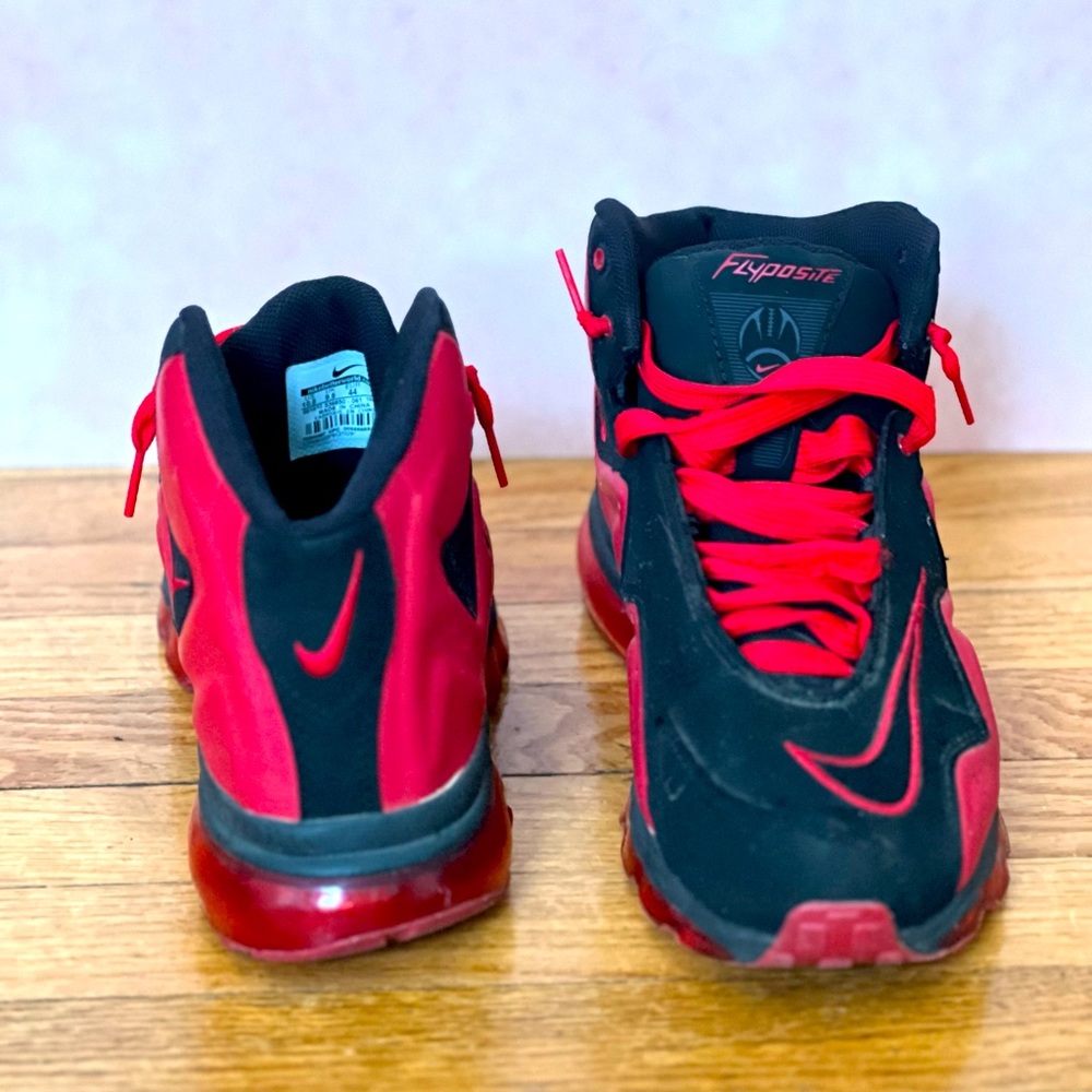 Men’s Nike shoes 10.5